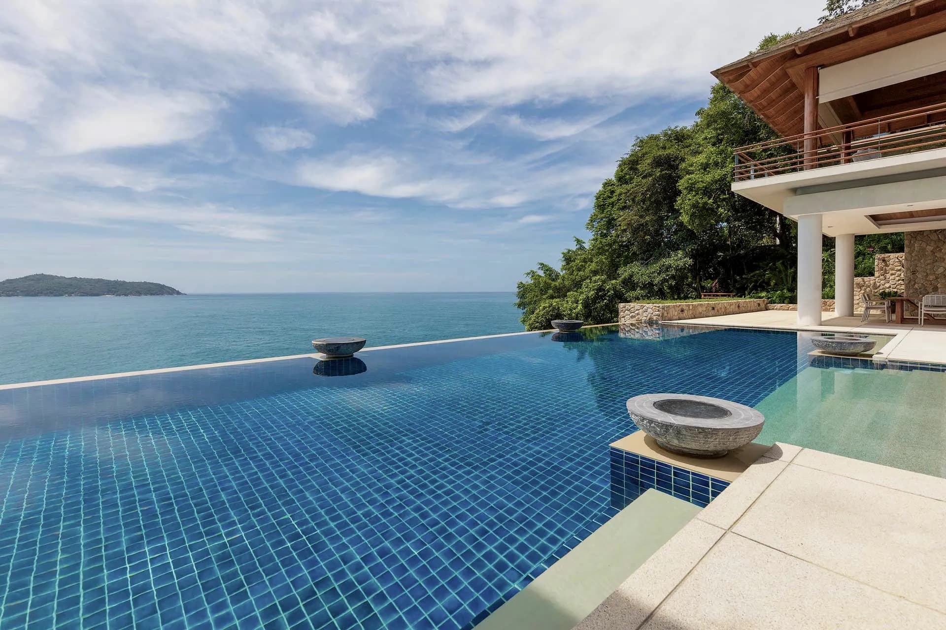 Villa Chelay 2