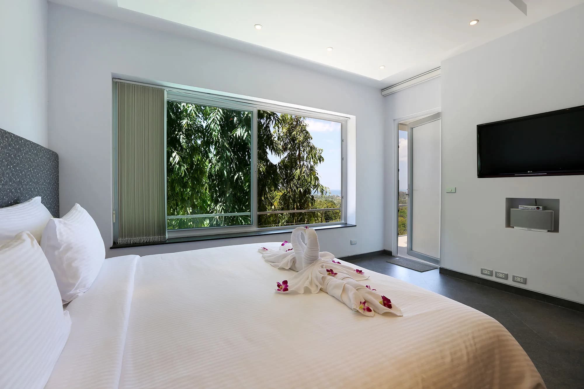 Villa Beyond 8