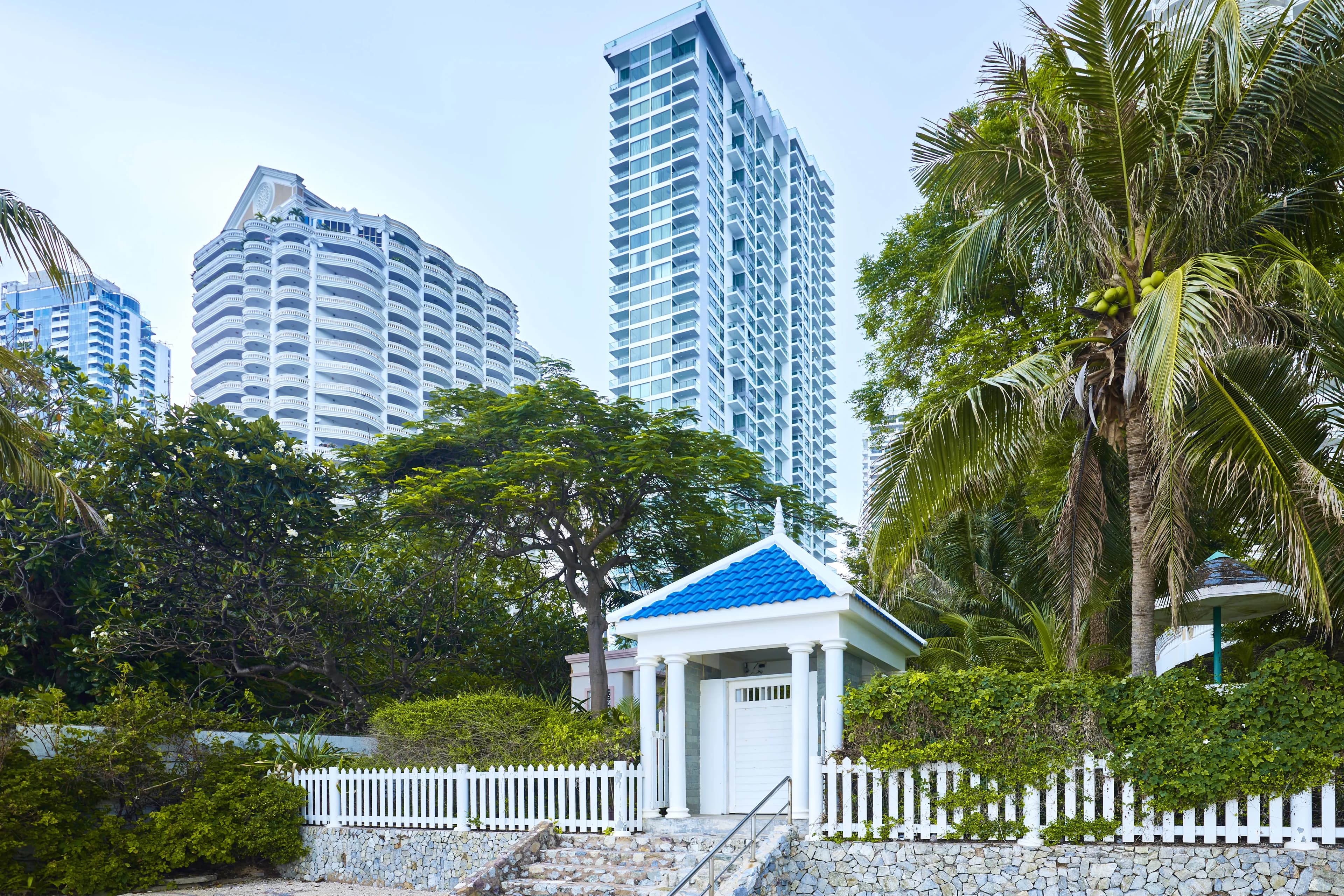 W Tower 2-bedroom 707 5