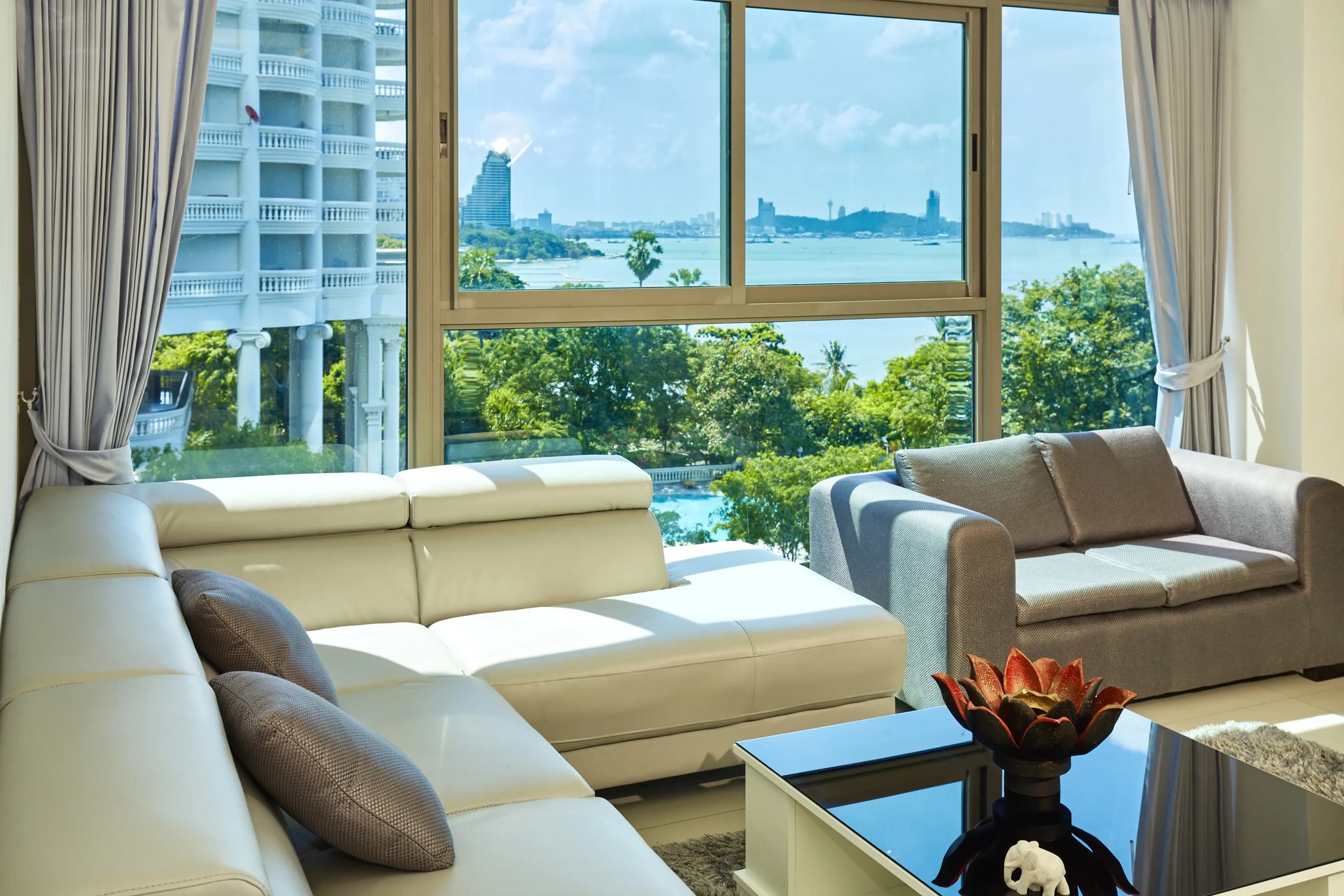 W Tower 2-bedroom 707 7